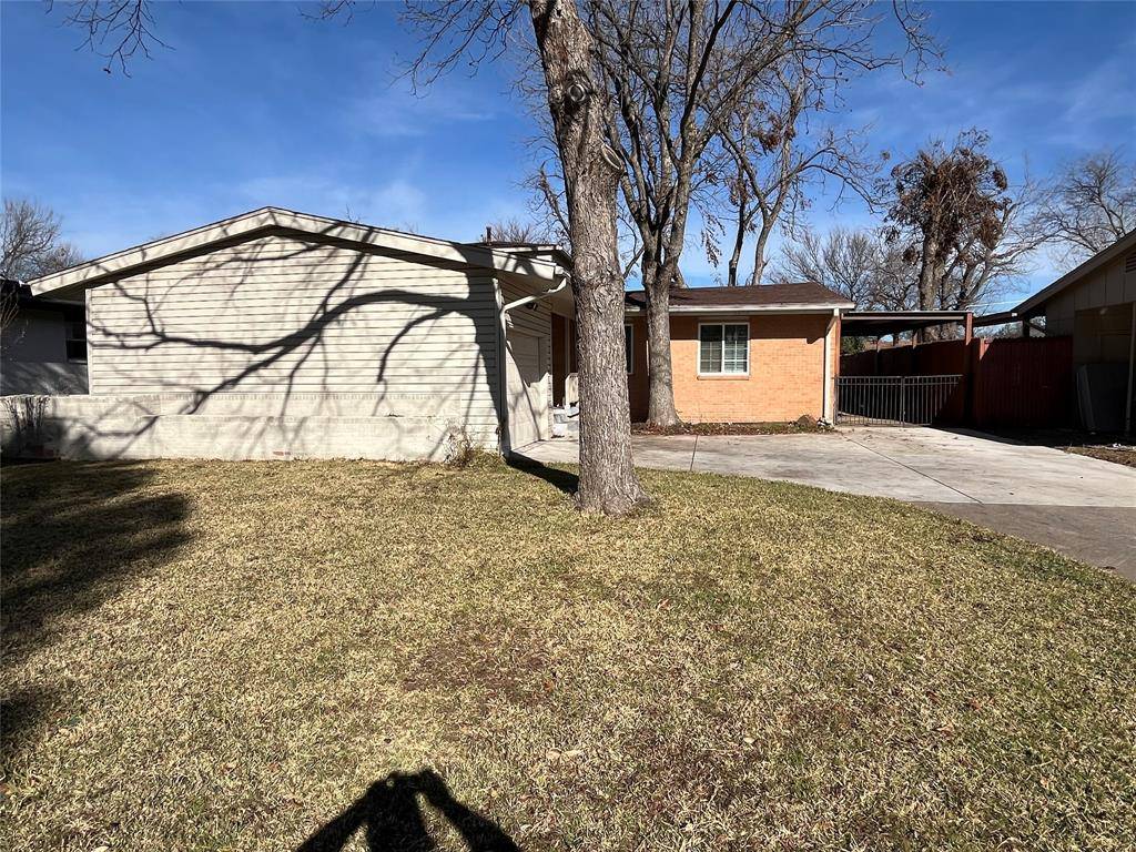 Dallas, TX 75229,3053 Rotan Lane