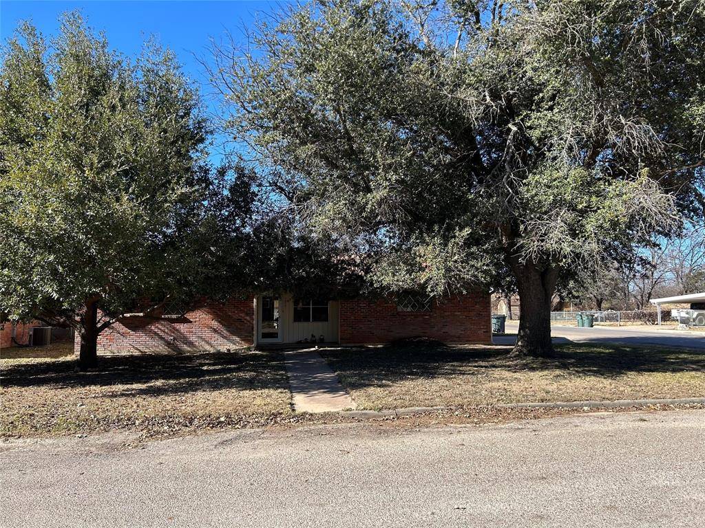 Clyde, TX 79510,502 Ridgeway Street