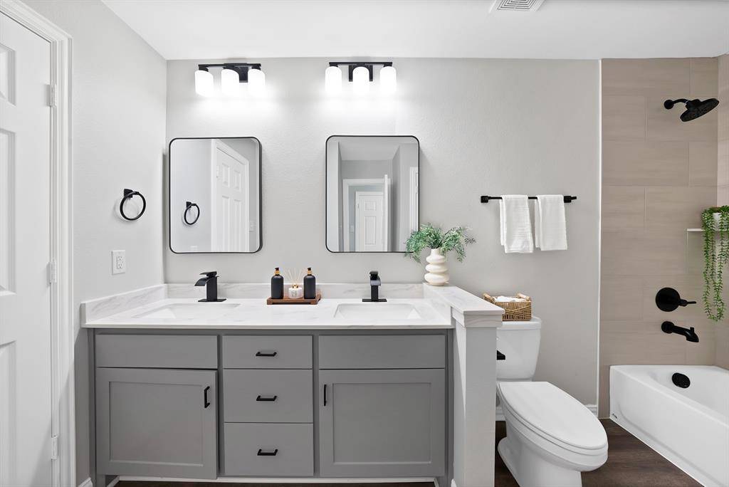 Arlington, TX 76011,1204 Calico Lane #714