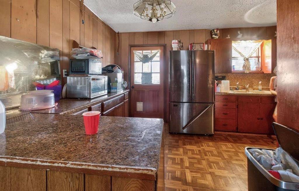 Eden, TX 76837,804 Jay Street