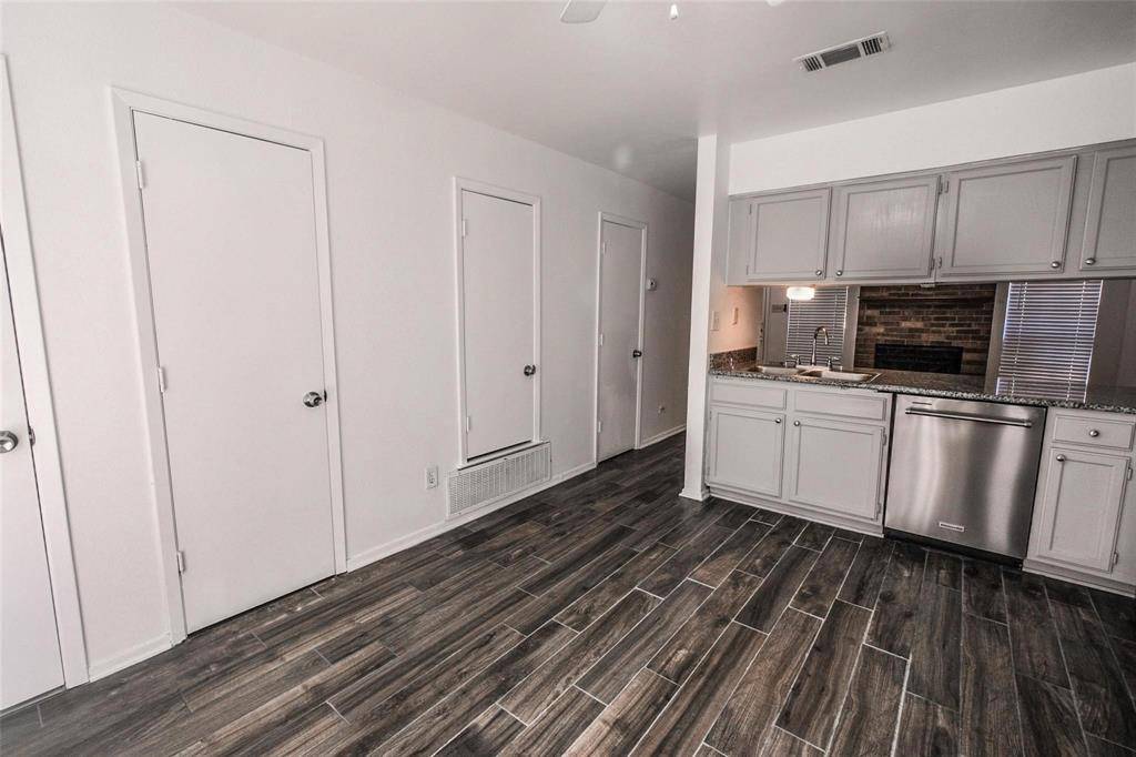 Benbrook, TX 76126,1034 Mckinley Street #B