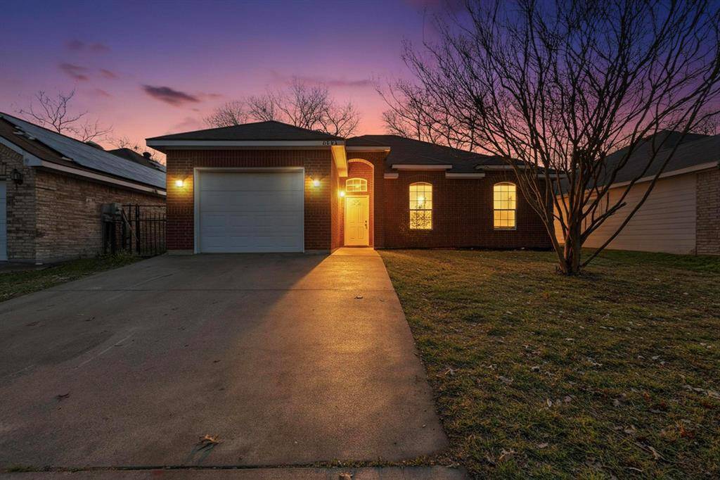 Dallas, TX 75217,8642 Torreon Court