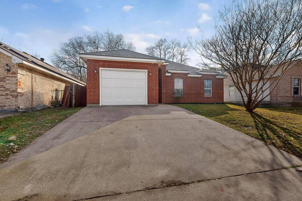 Dallas, TX 75217,8642 Torreon Court