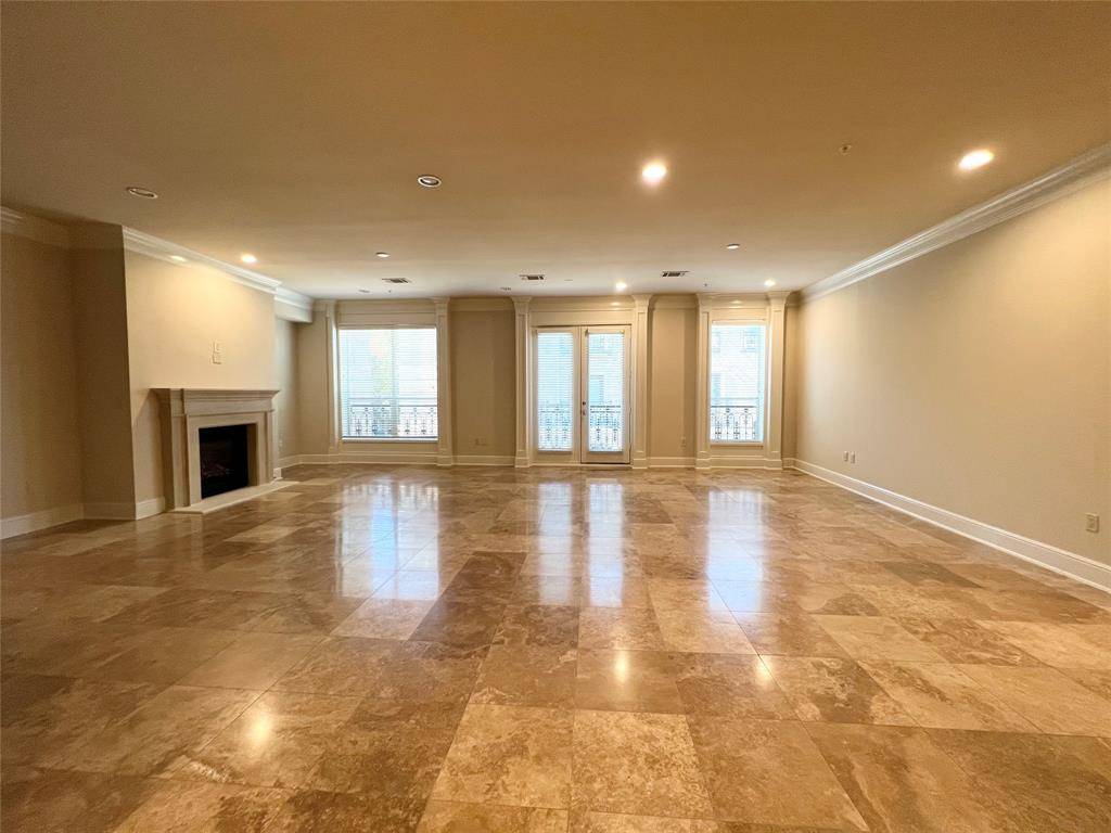 Dallas, TX 75225,6525 Bandera Avenue #2B