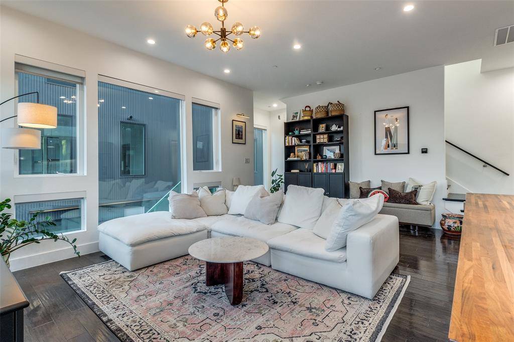 Dallas, TX 75204,4805 Manett Street #101