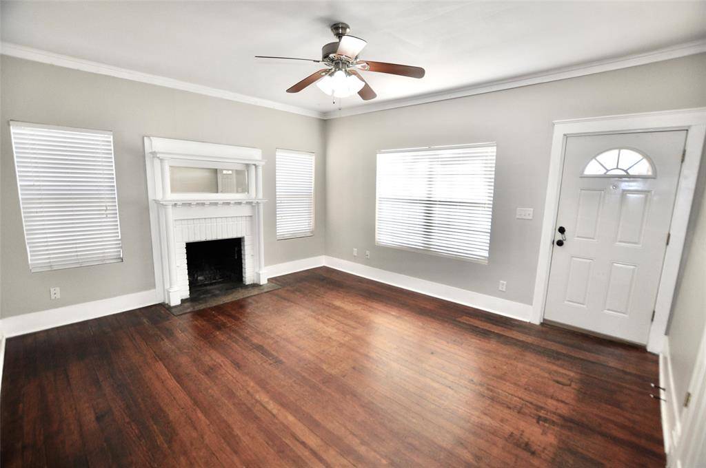 Weatherford, TX 76086,814 Ball Street