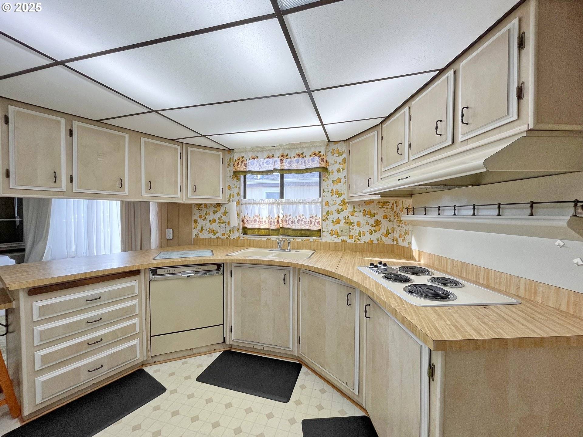 Hood River, OR 97031,1267 Tucker RD #20