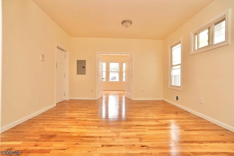 Newark City, NJ 07112,388-392 Chadwick Ave