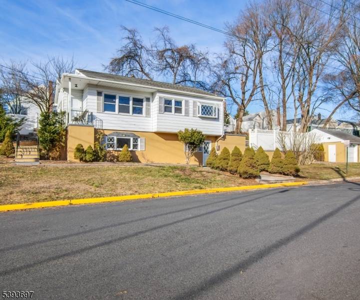 Pompton Lakes Boro, NJ 07442,301 Riverview Rd