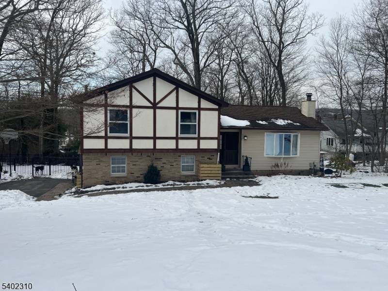 West Milford Twp., NJ 07421,117 Papscoe Rd