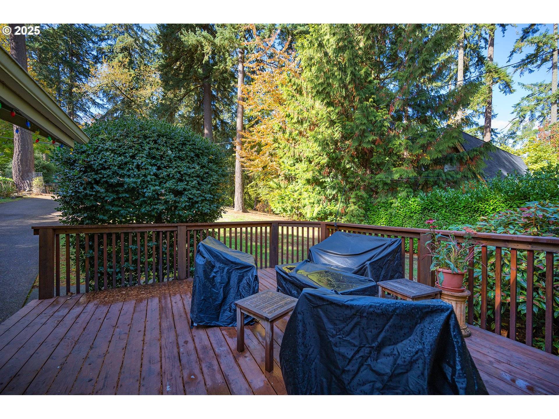 1925 SYLVAN ST, Eugene, OR 97403