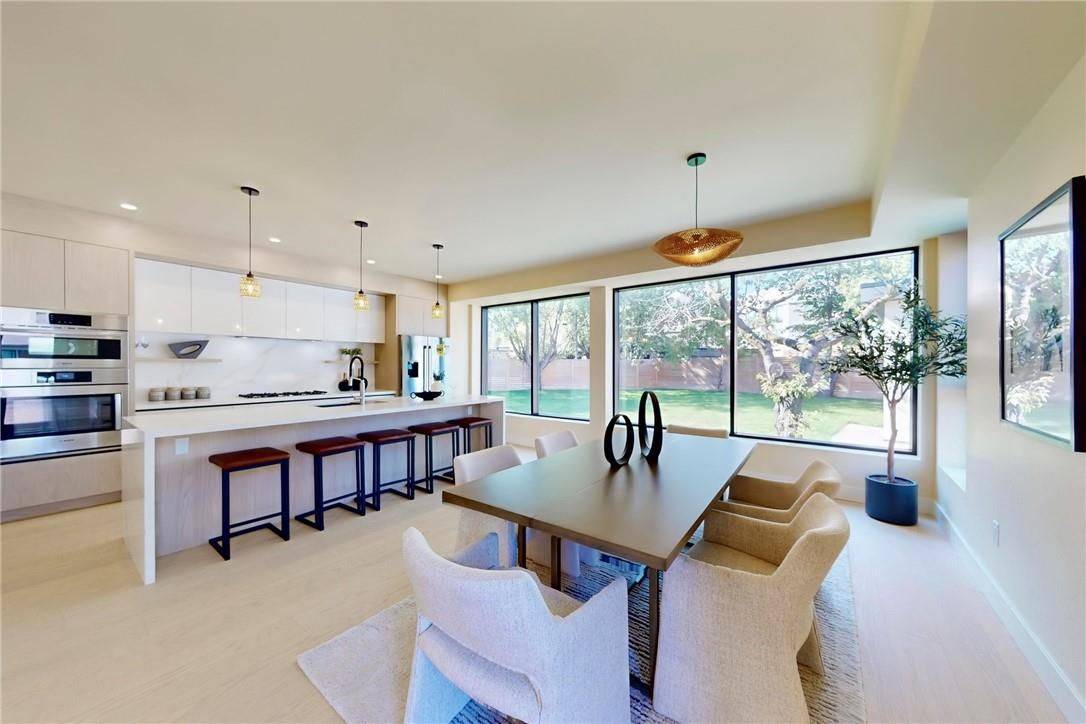 Toronto C06, ON M3H 3M2,28 Dunsmore GDNS