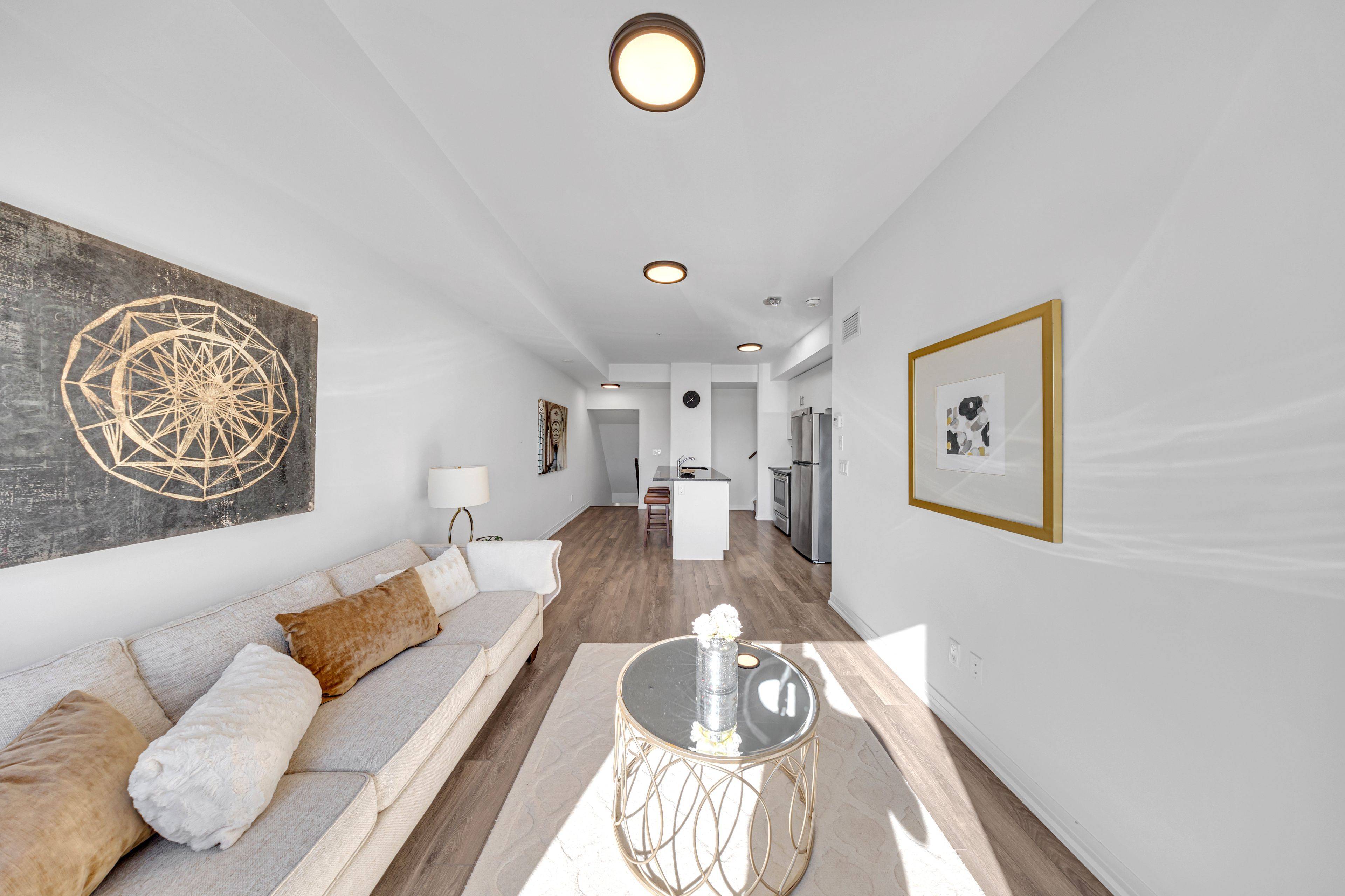 Pickering, ON L1X 0L6,2635 William Jackson DR #602