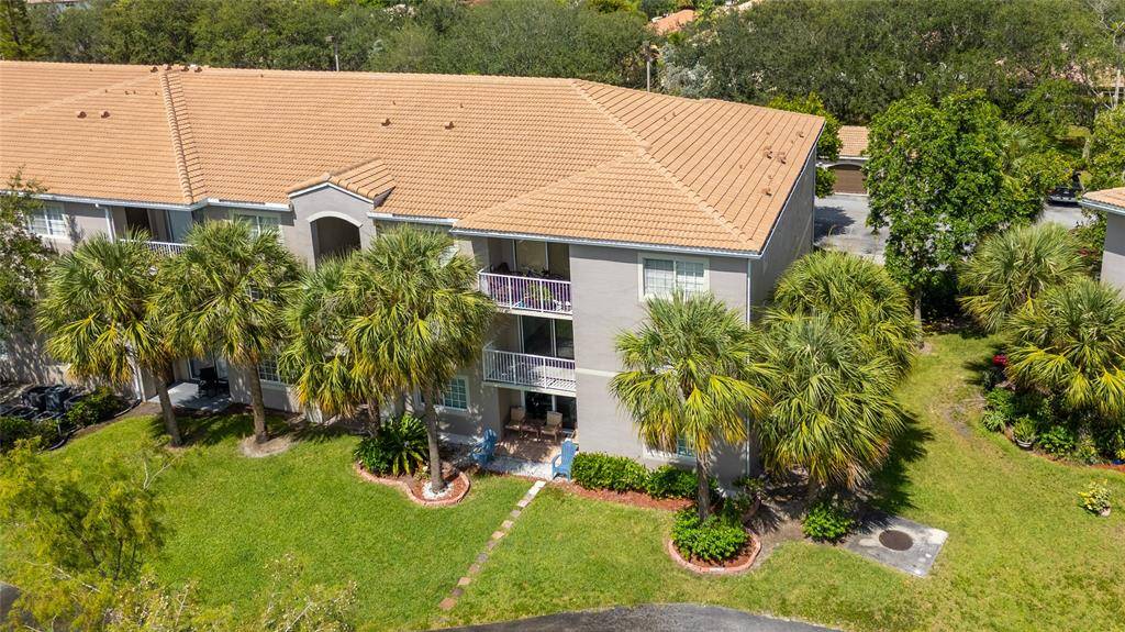 Coconut Creek, FL 33073,5021 Wiles Rd #202