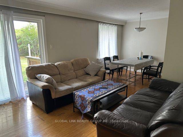 Richmond Hill, ON L4C 3N3,29 Tormore DR