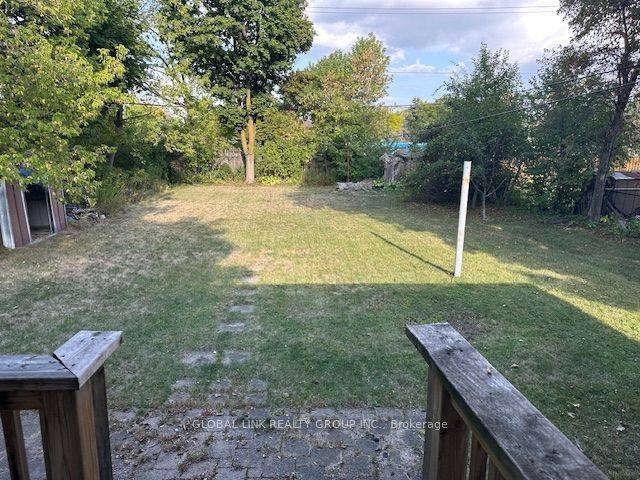 Richmond Hill, ON L4C 3N3,29 Tormore DR