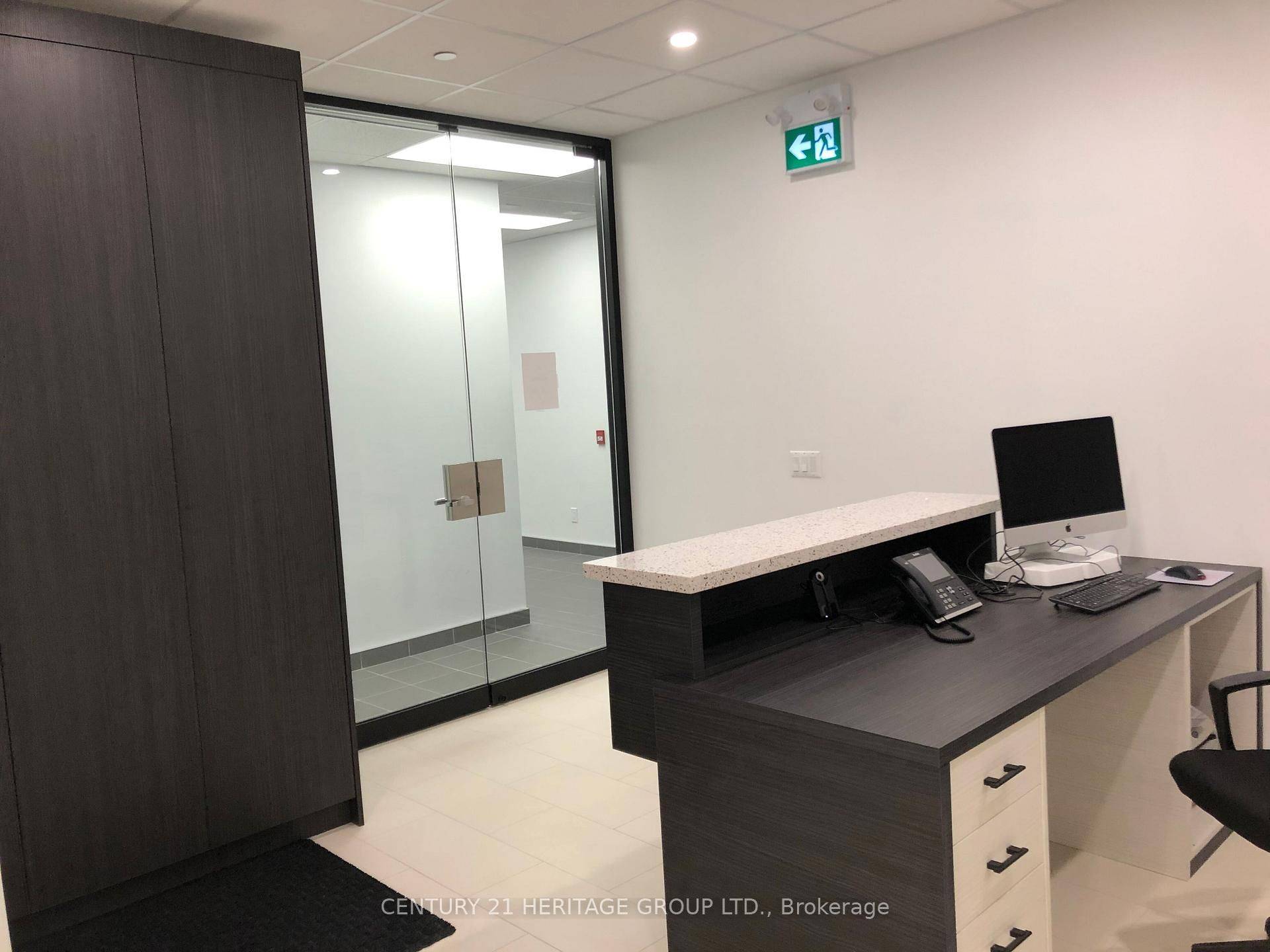 Markham, ON L3R 0H9,2875 14th AVE #208