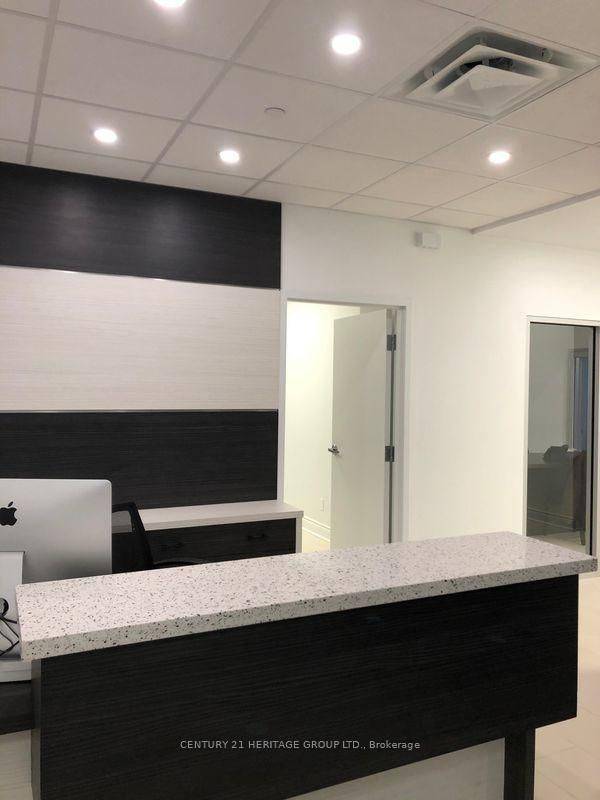 Markham, ON L3R 0H9,2875 14th AVE #208