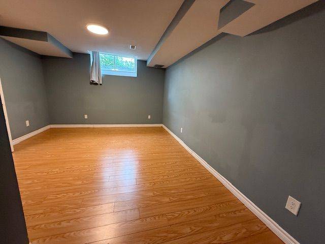 Brampton, ON L6P 3N4,45 Education RD #Bsmt