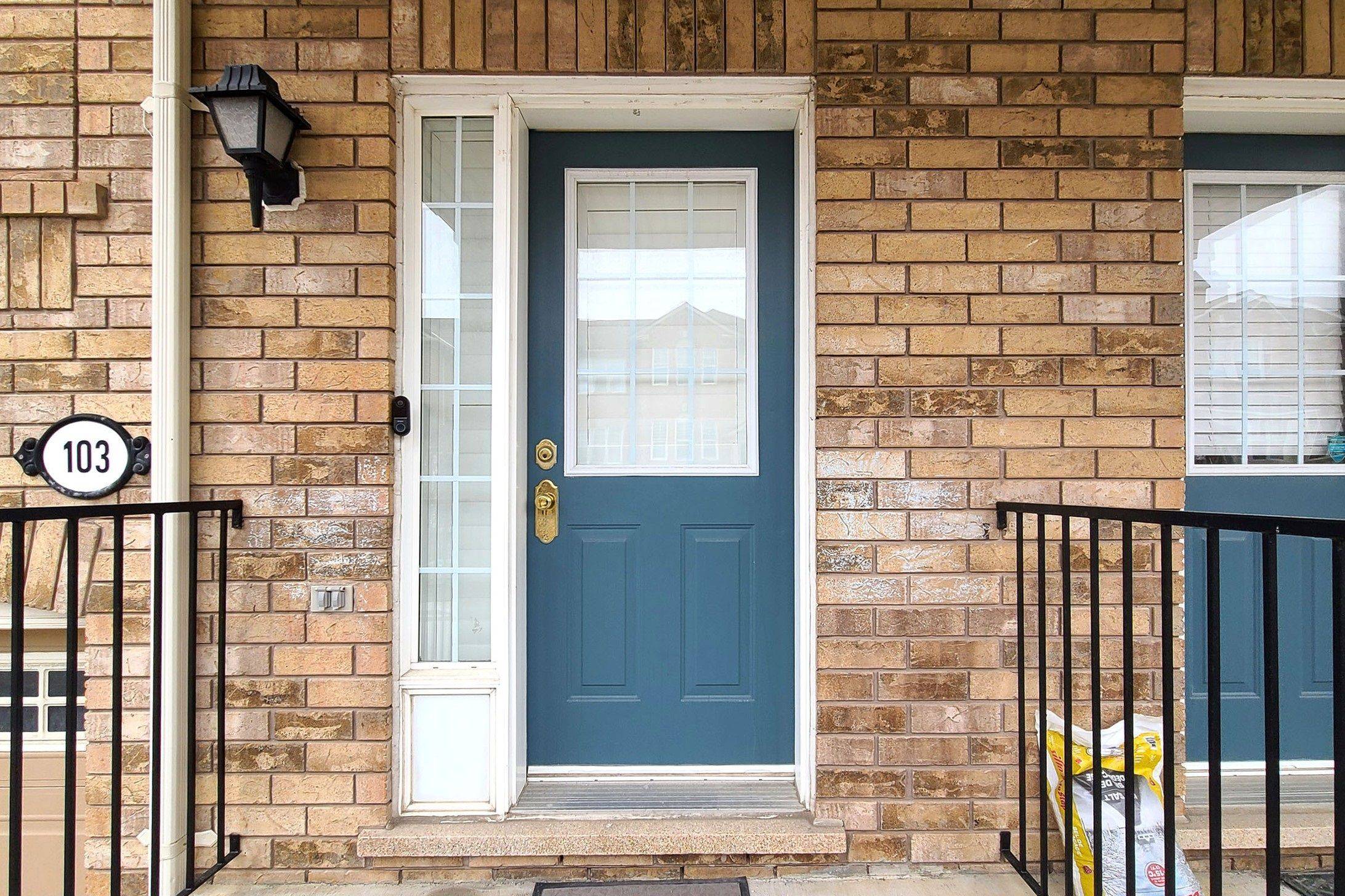 Mississauga, ON L5V 2Y3,5980 Whitehorn AVE #103