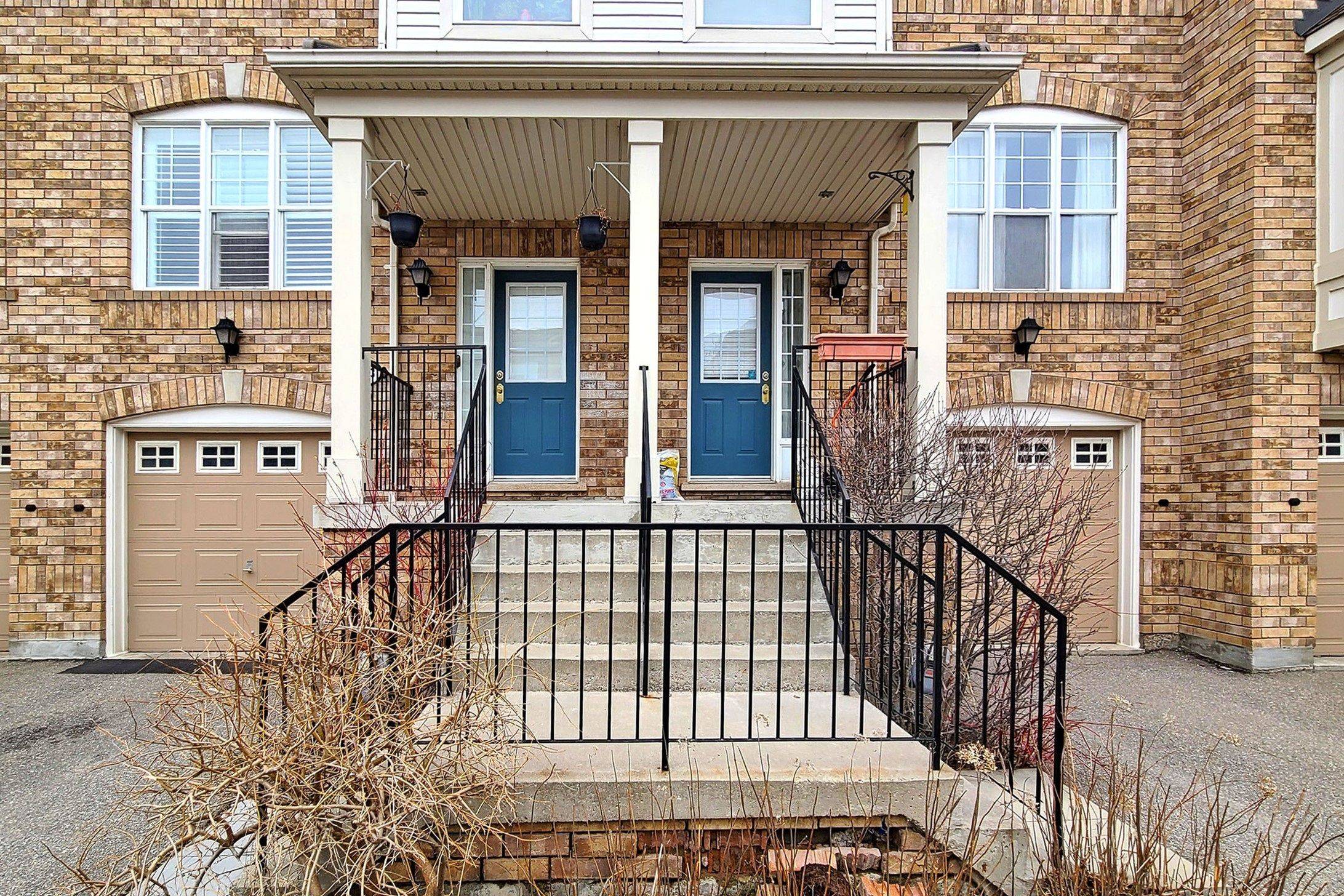 Mississauga, ON L5V 2Y3,5980 Whitehorn AVE #103