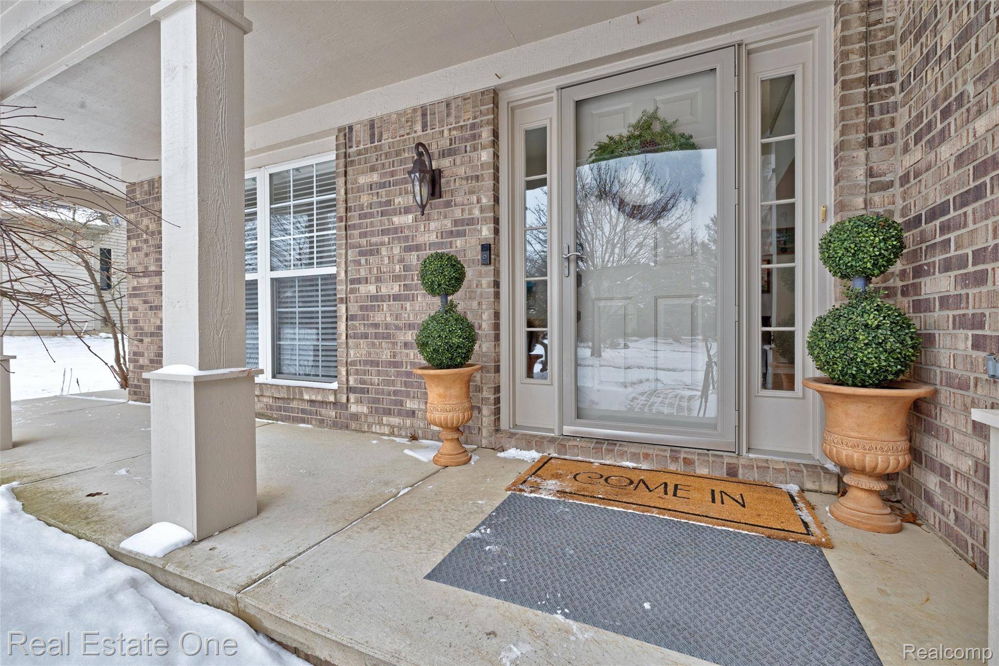 Oxford, MI 48371,545 Sandhurst ST