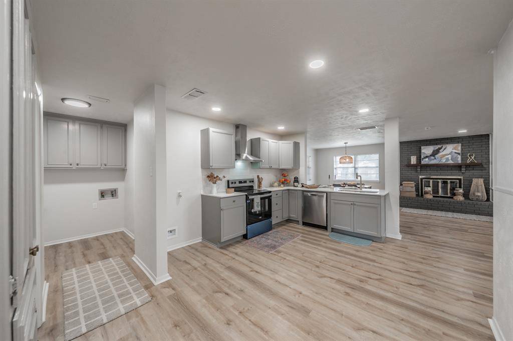 De Cordova, TX 76049,5613 Pecos Court