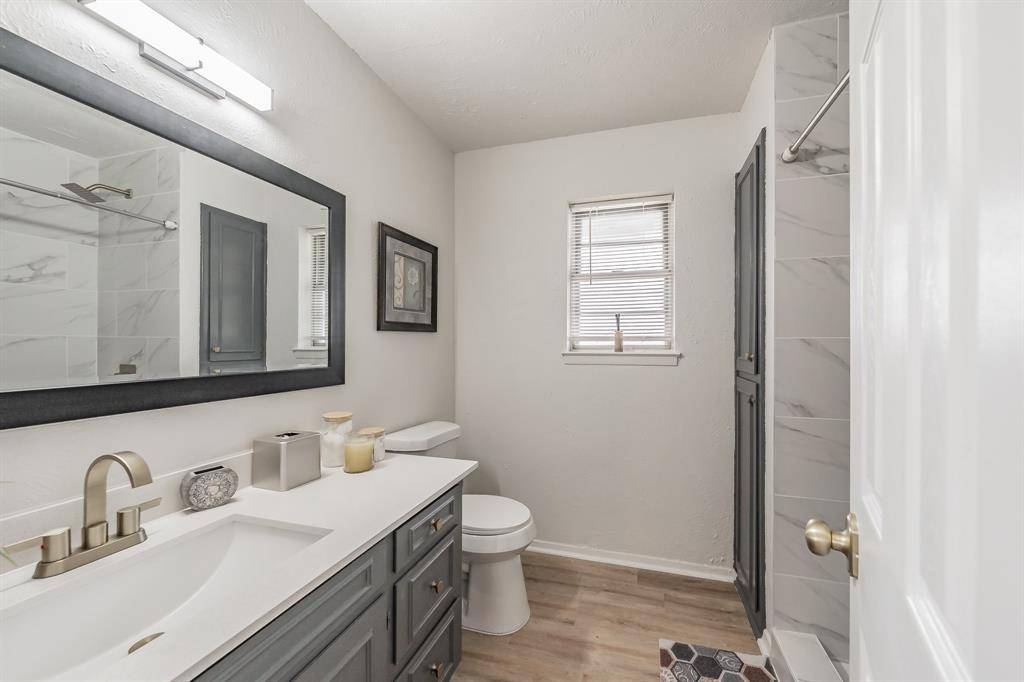 De Cordova, TX 76049,5613 Pecos Court