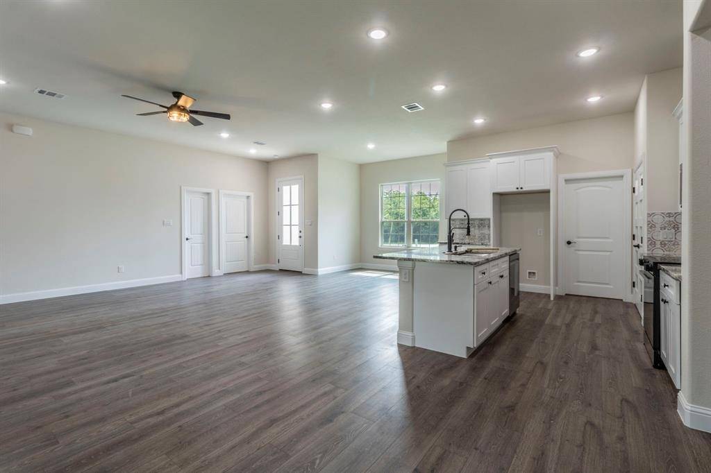 Runaway Bay, TX 76426,458 Jim Walters Drive