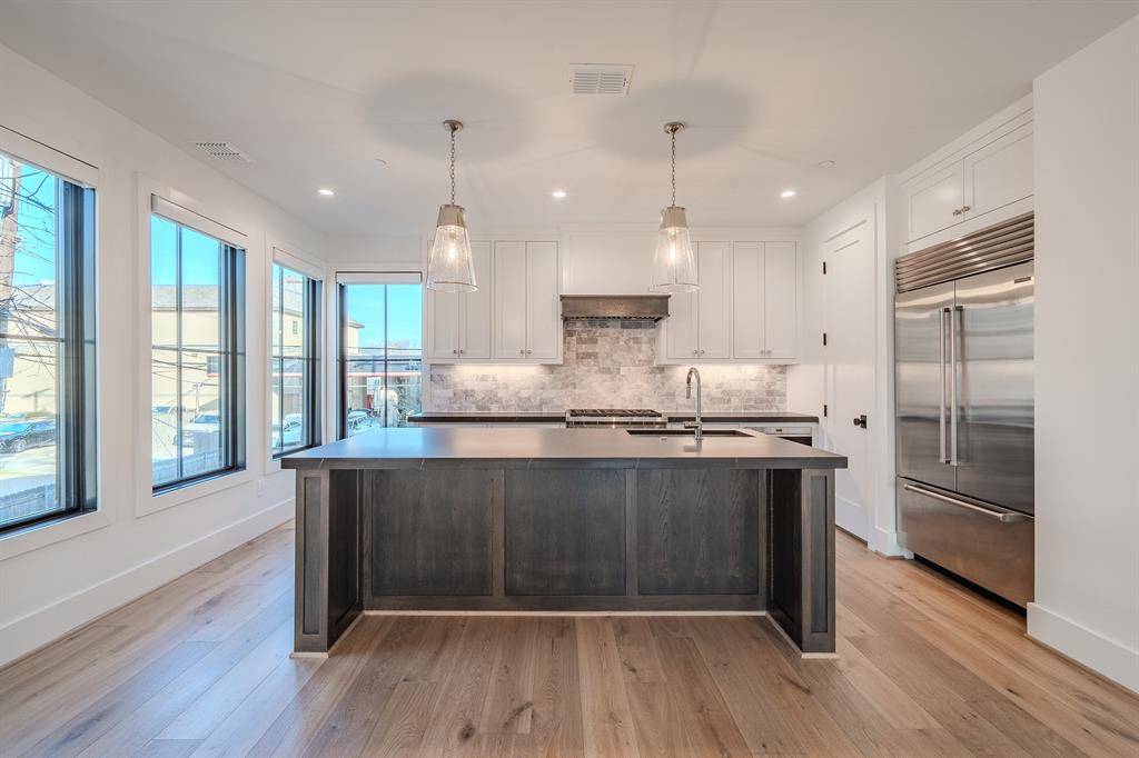 University Park, TX 75205,4112 Druid Lane #4