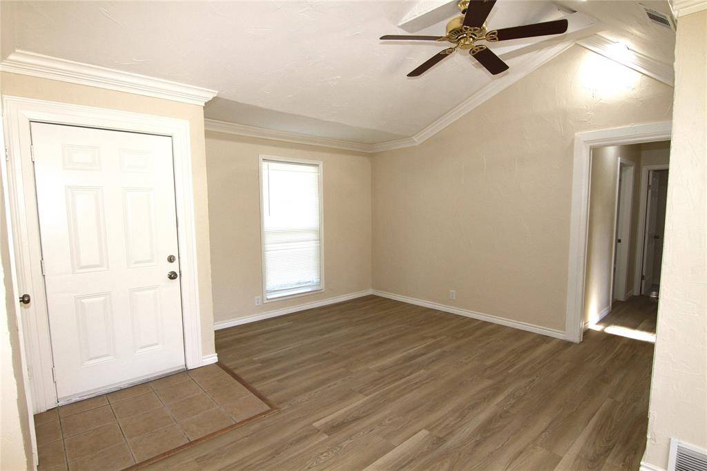 Dallas, TX 75227,9830 BLUFFCREEK Drive