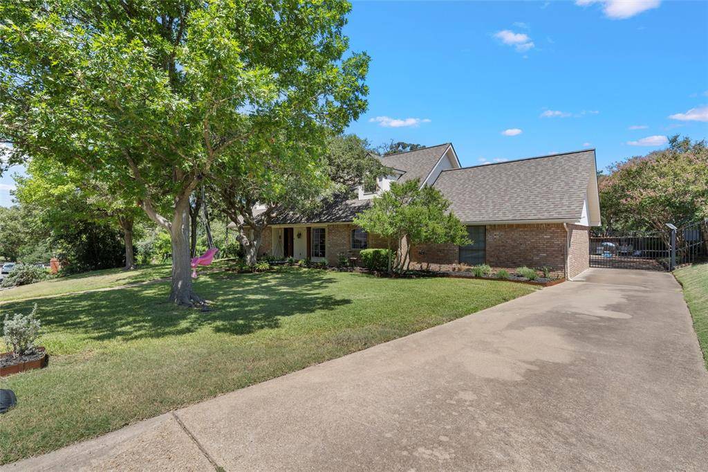 Woodway, TX 76712,809 Woodland West Drive