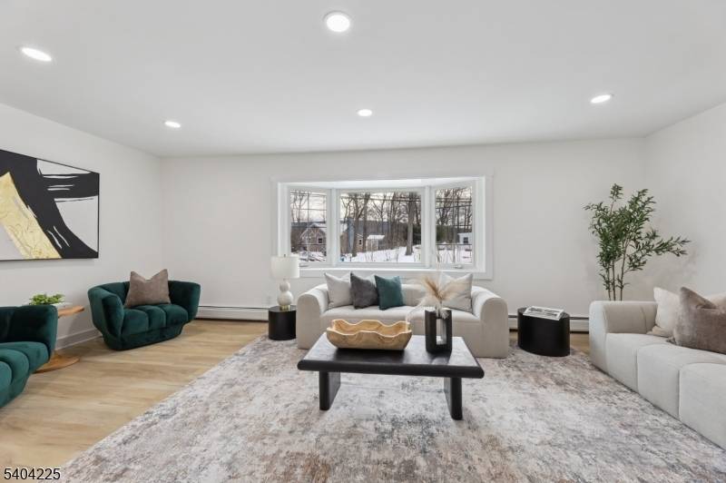 West Milford Twp., NJ 07421,512 N Lake Shore Dr