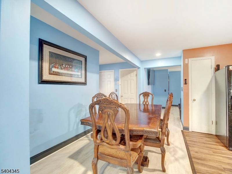 Newark City, NJ 07105,23 Foundry St