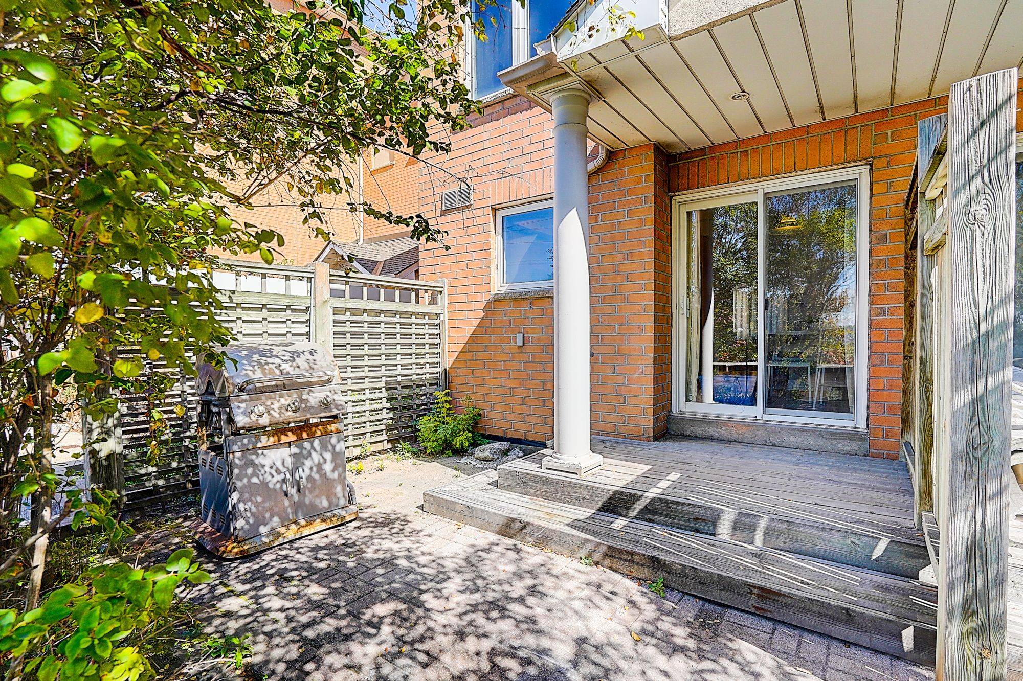 Toronto E09, ON M1P 5A8,121 Omni DR #177