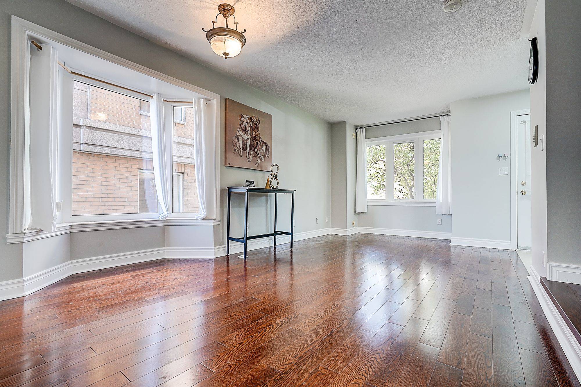 Toronto E09, ON M1P 5A8,121 Omni DR #177