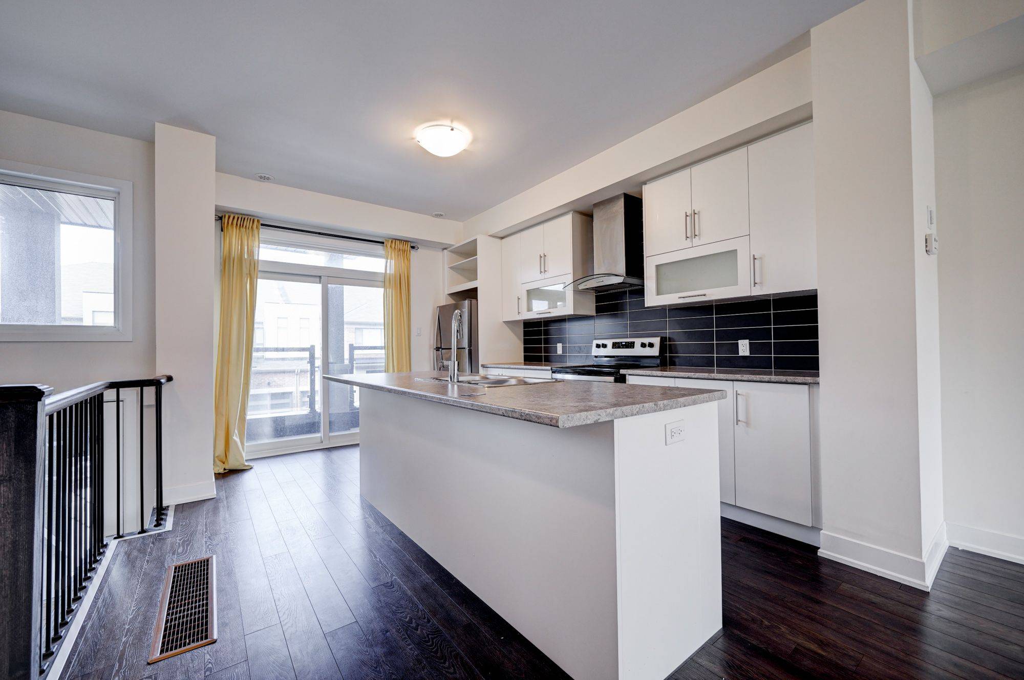 Whitby, ON L1R 0N8,11 Donald Fleming WAY