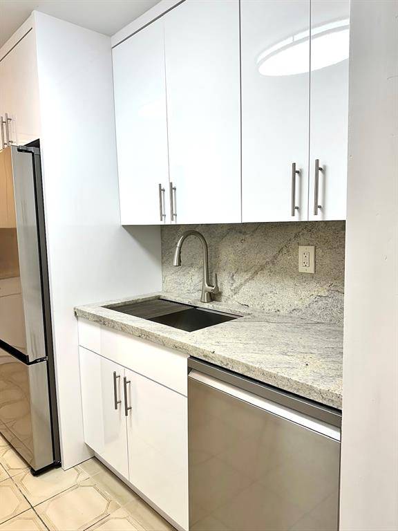 Hialeah, FL 33014,7355 W 4th Ave #215