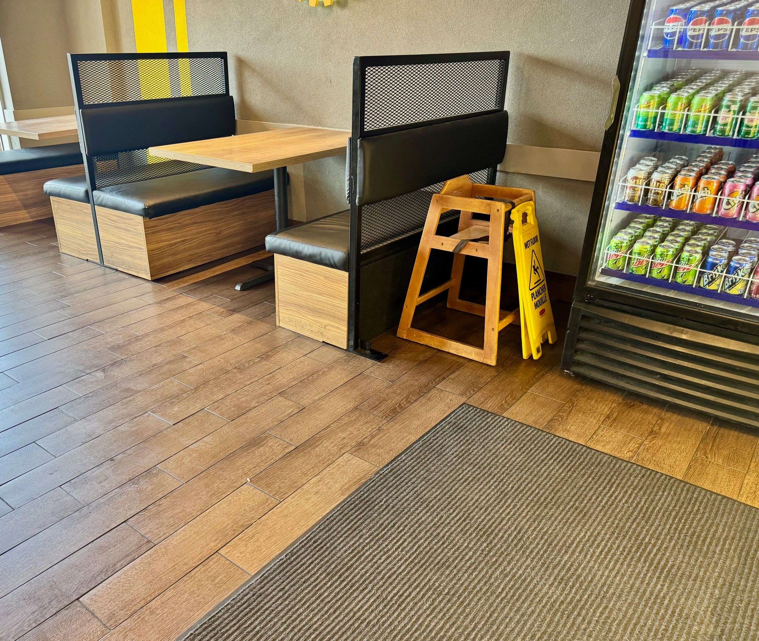 Oakville, ON L6J 6X8,511 Maple Grove DR #16