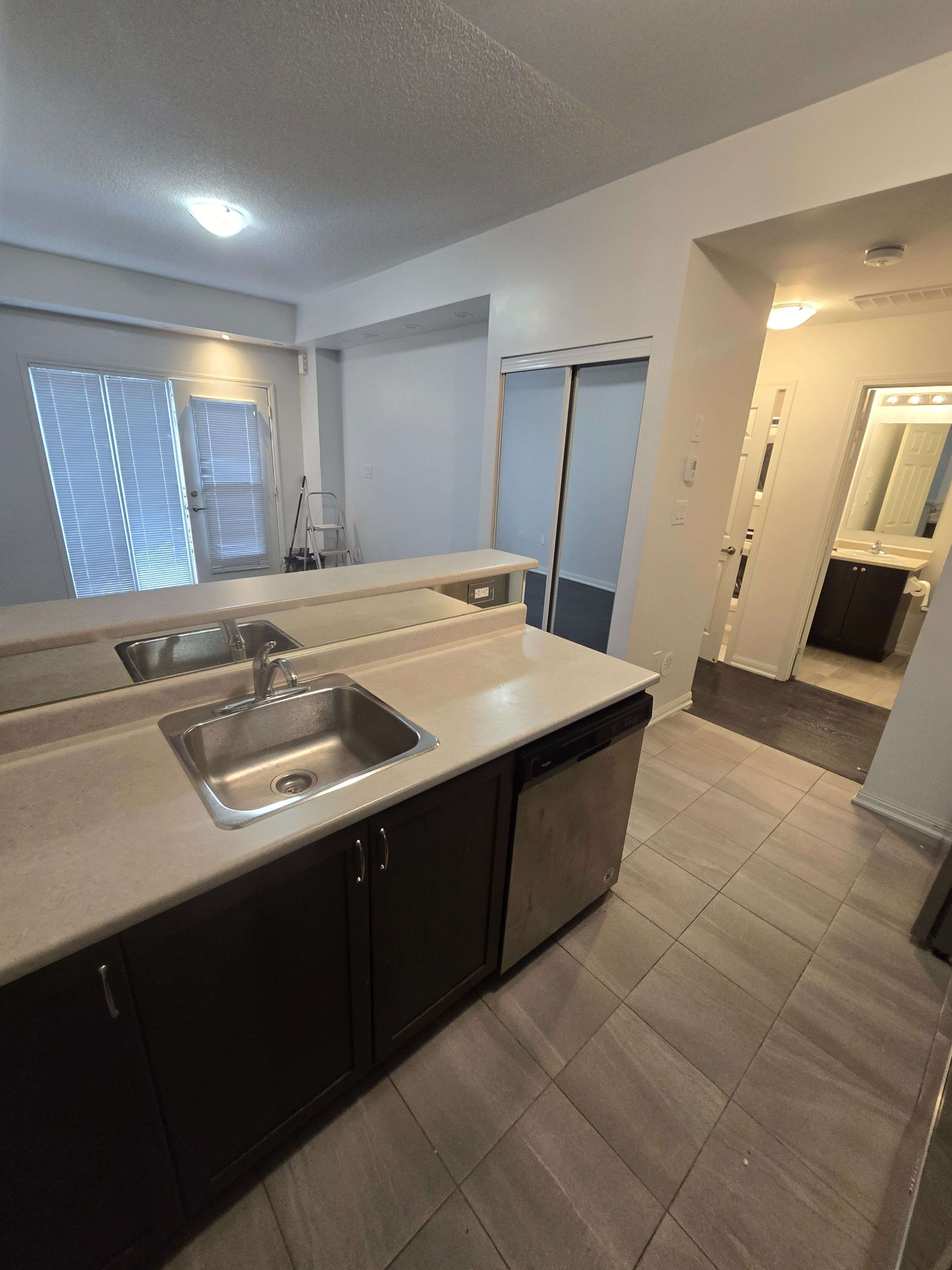 Brampton, ON L6R 3Y7,250 Sunny Meadow BLVD #142