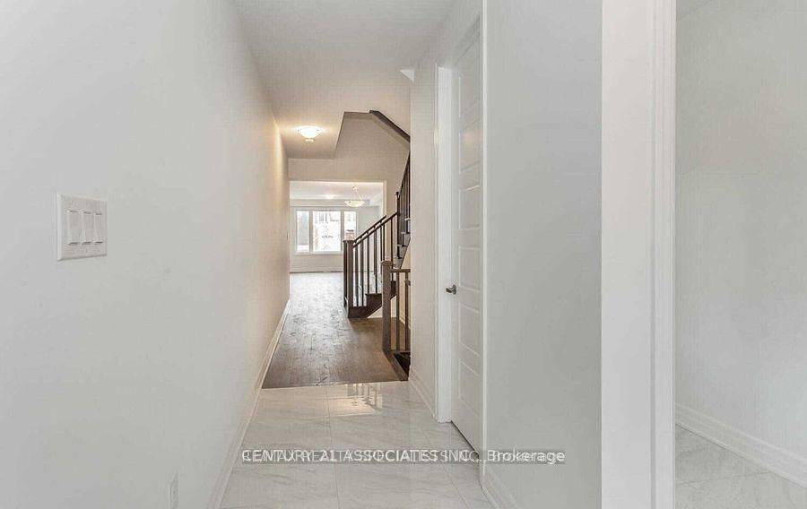 Milton, ON L9E 1S5,1271 Elderberry CRES #- Upper Level