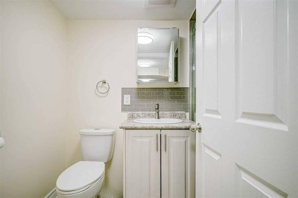 Toronto W05, ON M3J 1J1,42 Madron CRES