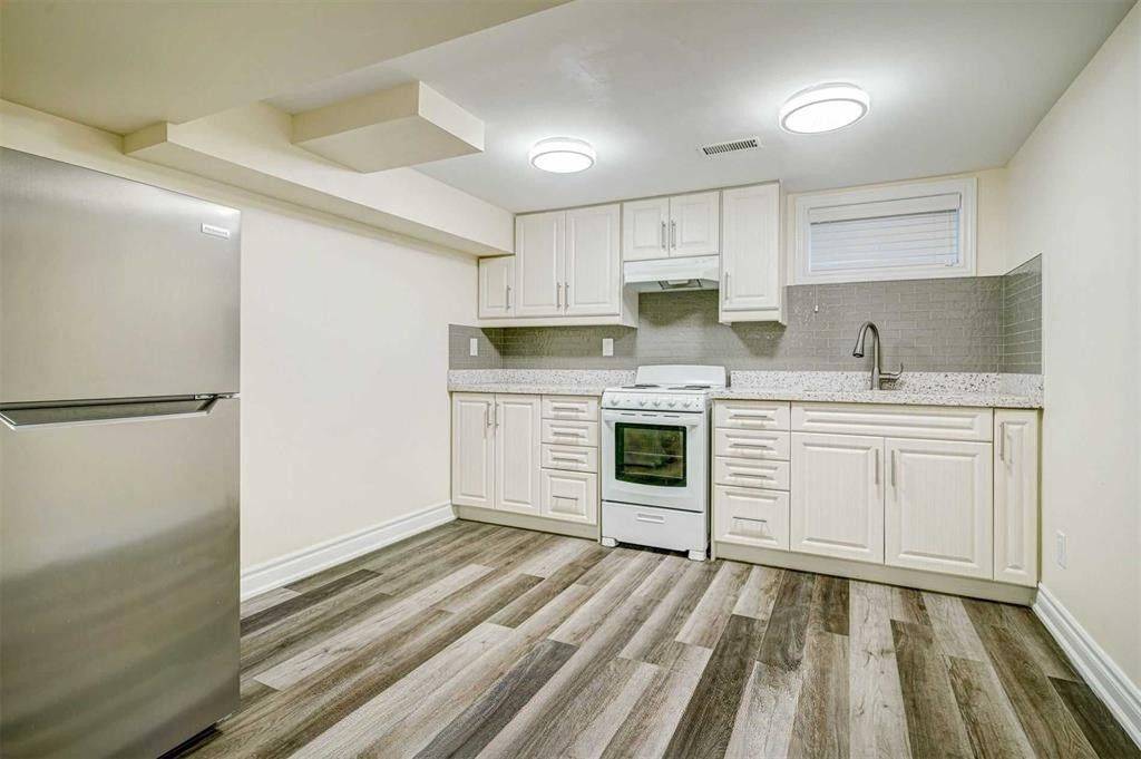 Toronto W05, ON M3J 1J1,42 Madron CRES