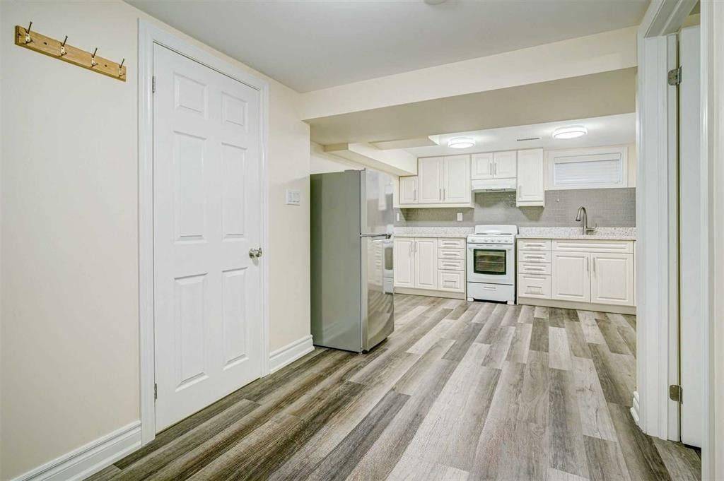 Toronto W05, ON M3J 1J1,42 Madron CRES