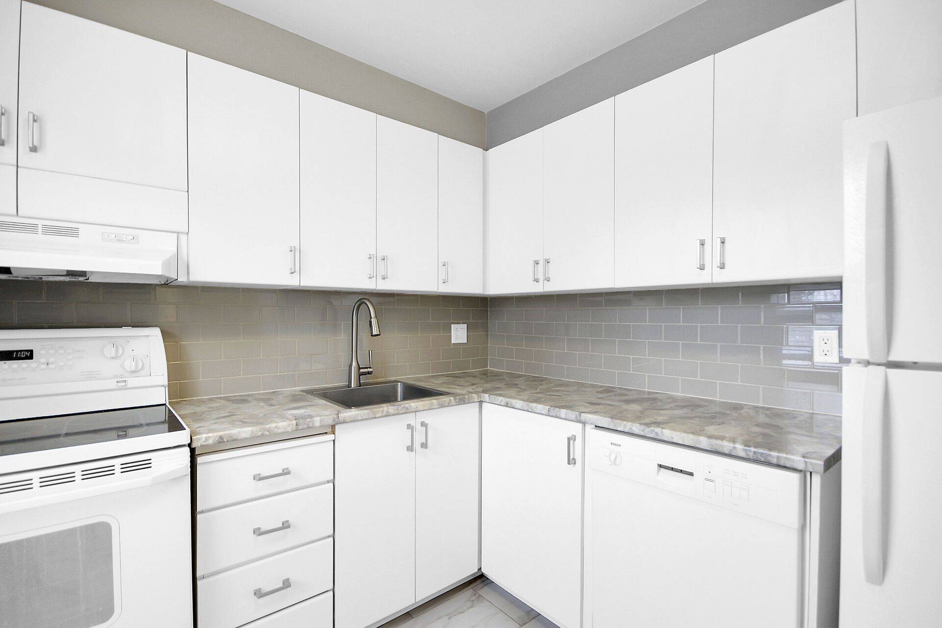 South Of Baseline To Knoxdale, ON K2G 5G3,22 Castlebrook LN