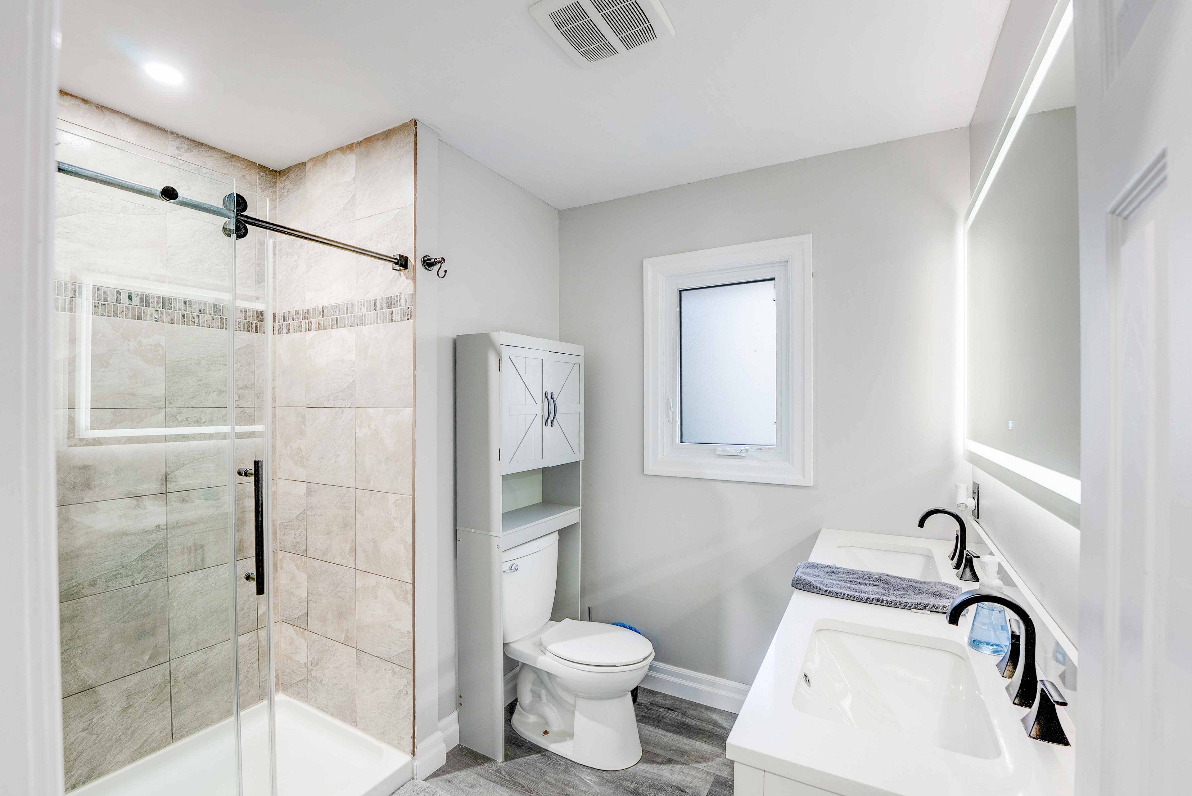 Niagara Falls, ON L2G 6K3,3426 Strang DR