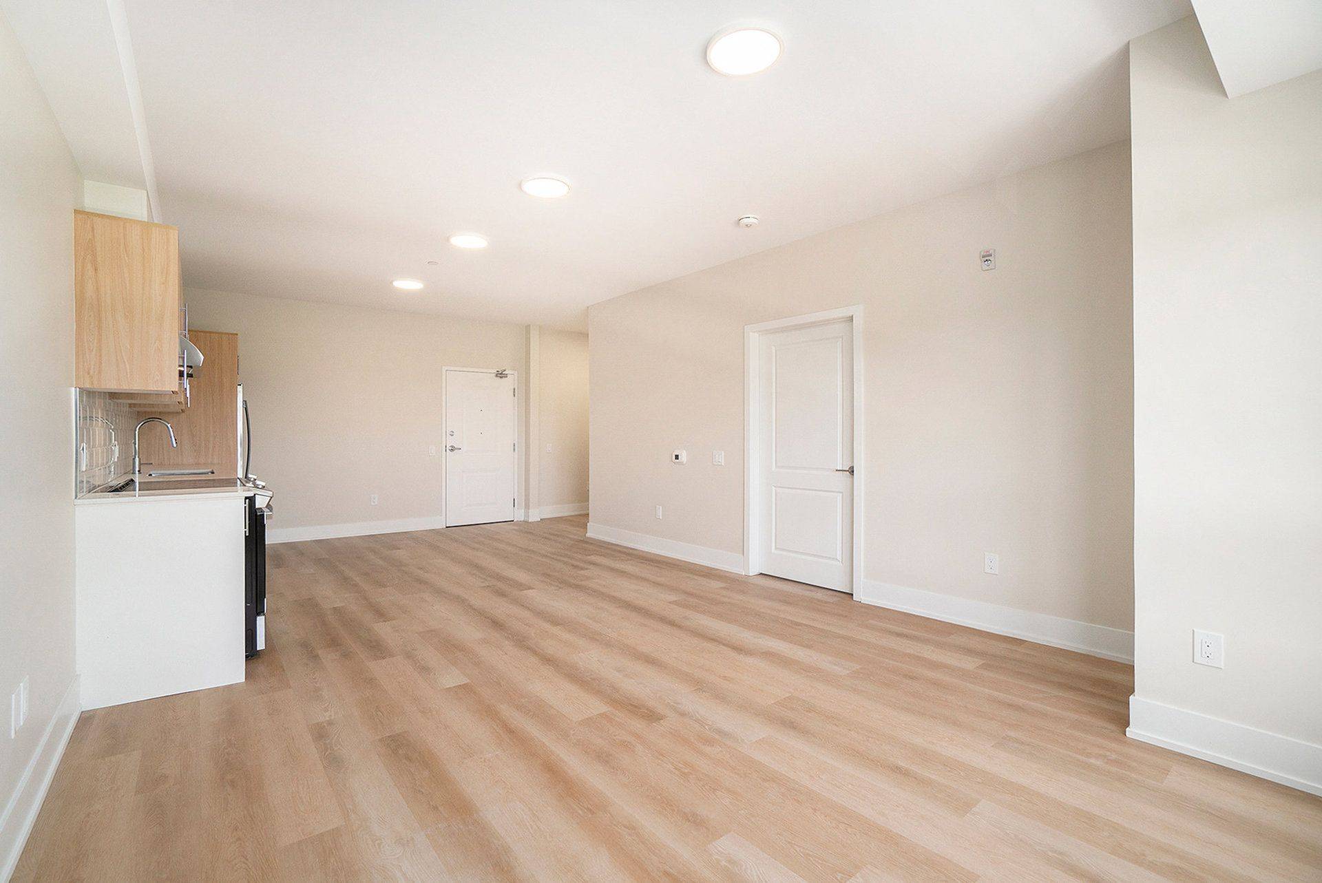 Arnprior, ON K7S 2J1,12 Thomas ST S #412