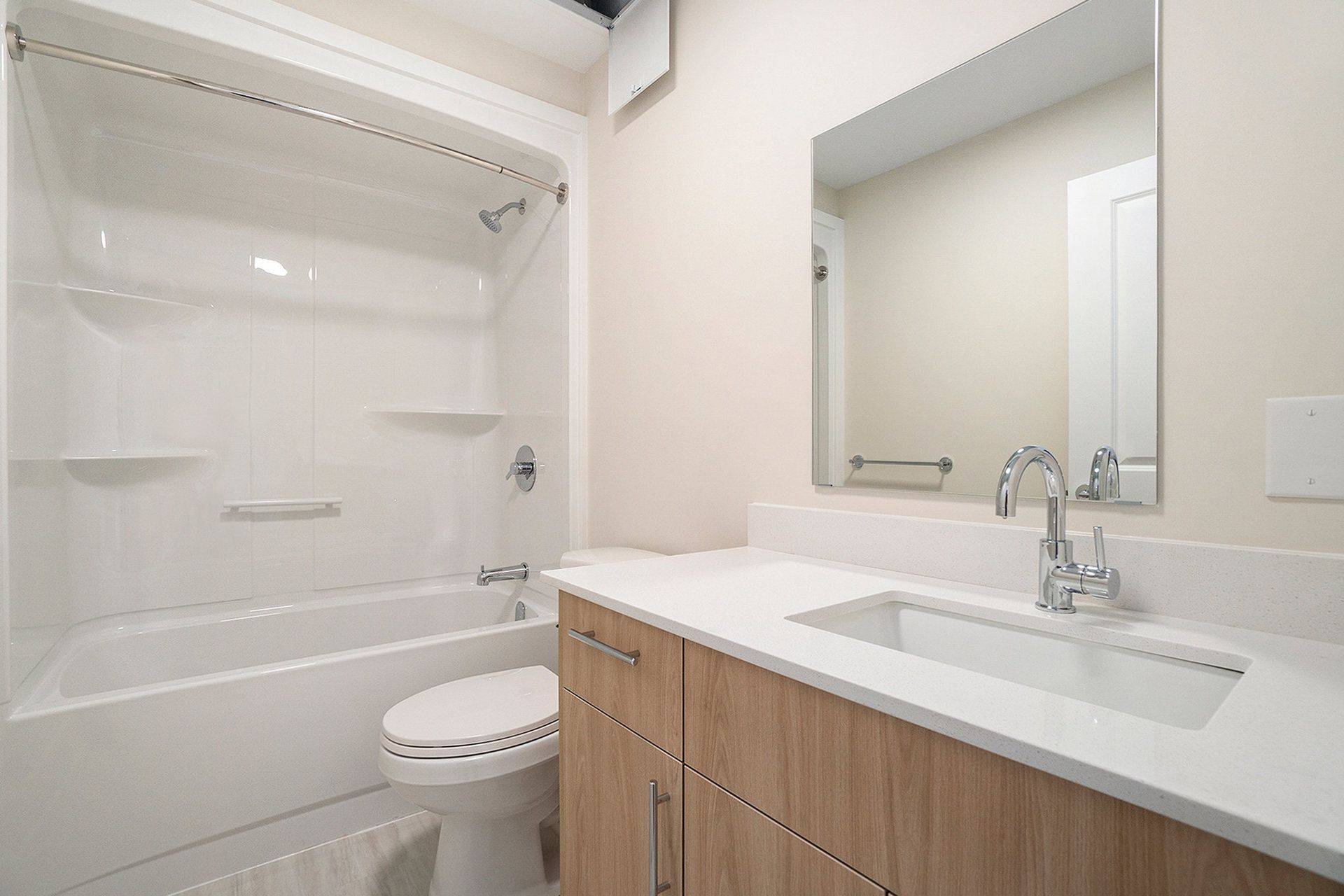 Arnprior, ON K7S 2J1,12 Thomas ST S #412