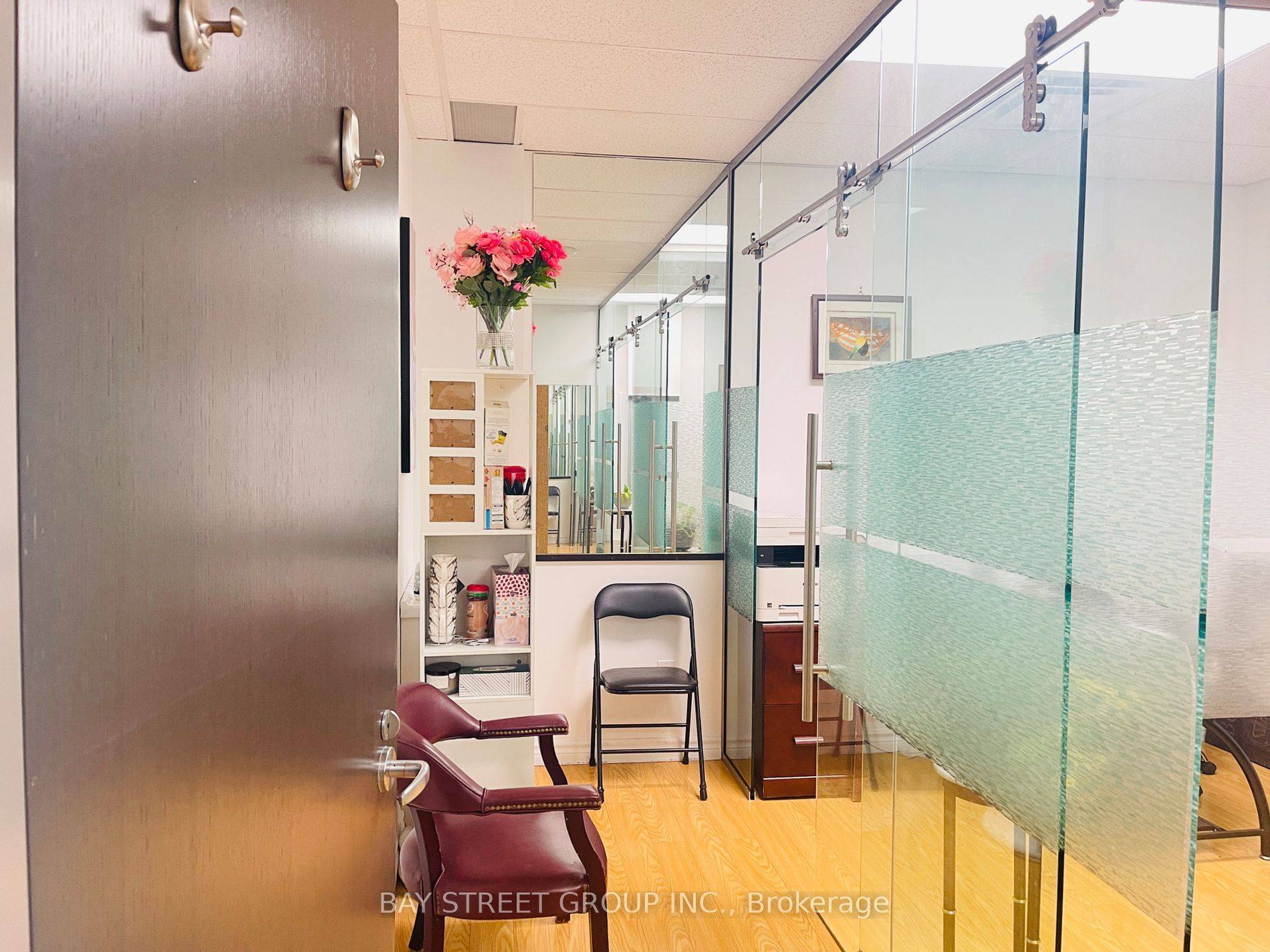 Toronto C07, ON M2N 0J6,4750 Yonge ST #352