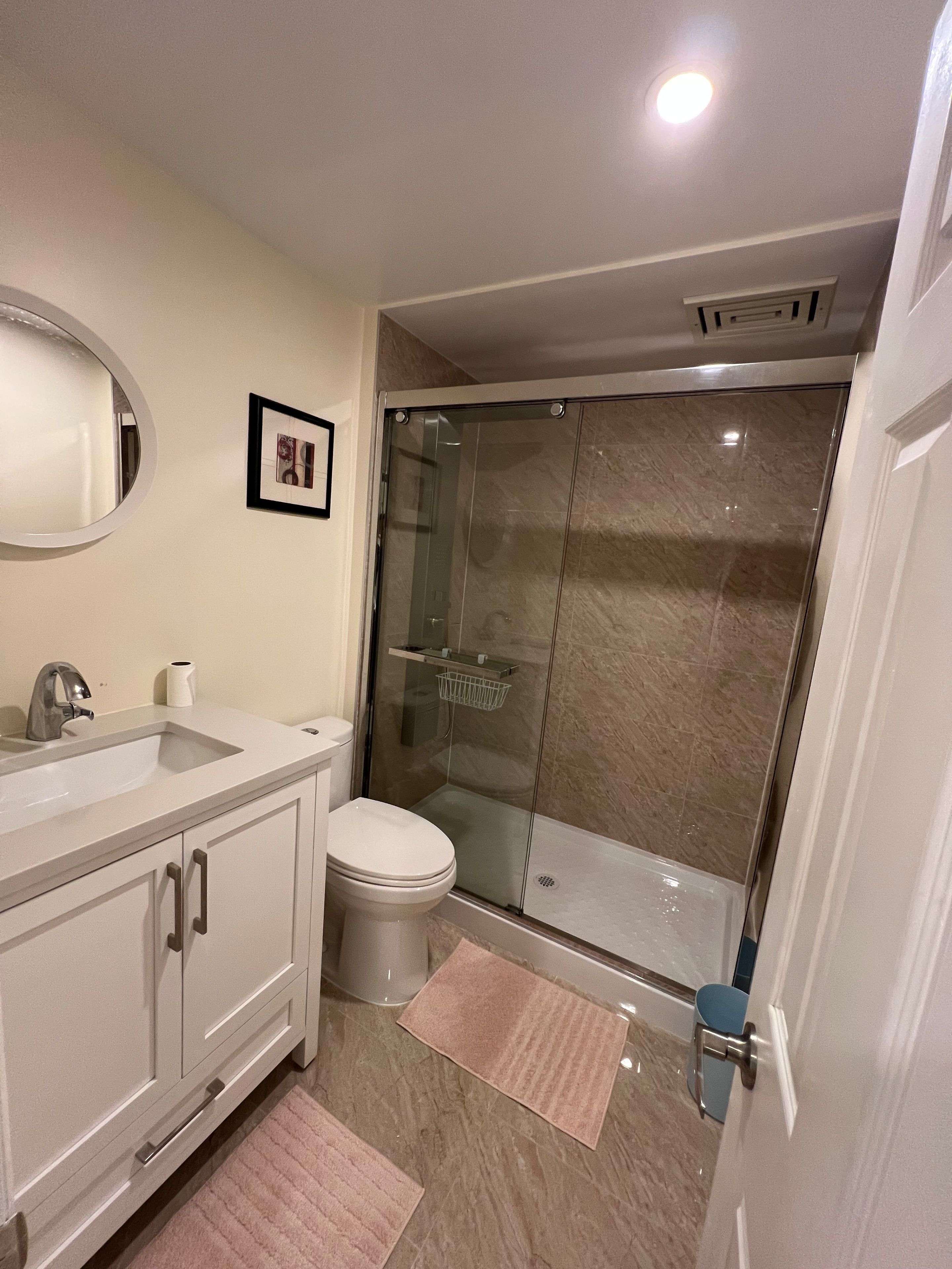 Oakville, ON L6J 6R5,1366 CHALFIELD DR #bsmt Br